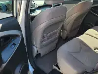 Продаю авто Toyota RAV4, фотография 6