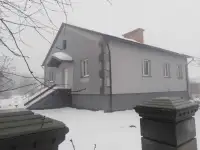 Дом с небольшим водоёмом, сараем, гаражом, садом, земли 24 сотки., фотография 1