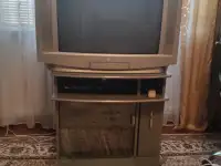 Продам телевизор и тумбу под него