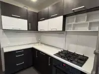 Продам угловую кухню
