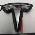 Зап. части для авто Tesla. Эмблема TESLA подушки безопасности водителя {MS_MX_MSR} 2463292-Z 2463292-Z TESLA Emblem Driv