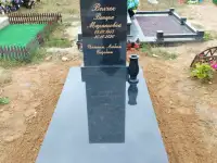 Памятники 
