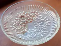 Уршельская стеклянная конфетница