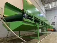 Ленточный конвейер для мойки грузов во время движения, фотография 3