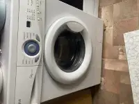 Продам стиральную машину ЛГ