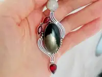 Кулон с апачским пиритом и лунным камнем., фотография 2
