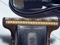 Профессиональный триммер Hiena с LED-дисплеем, фотография 8
