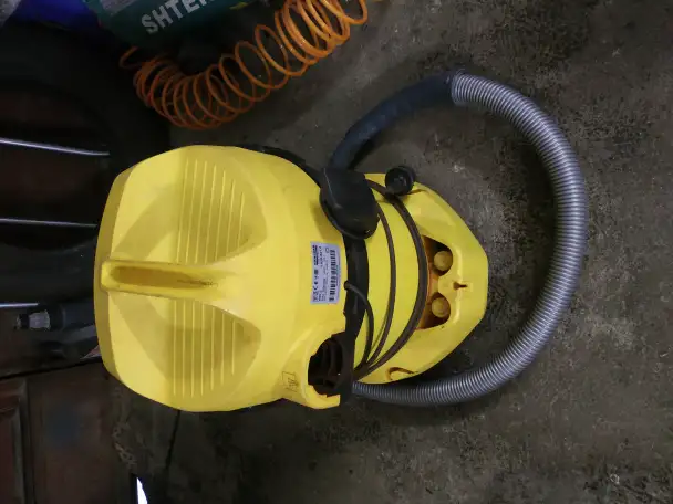 Пылесос строительный Karcher, фотография 2
