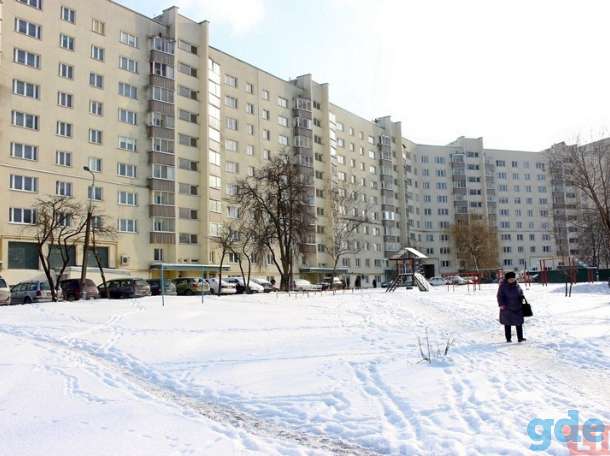 Продается просторная 3-х комнатная квартира планировки 