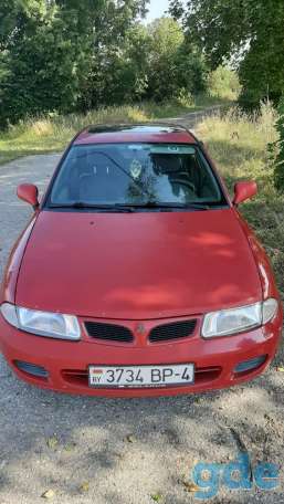 Автомобиль Mitsubishi Carisma, фотография 3