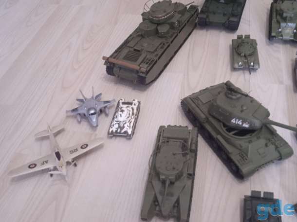Продам большую коллекцию моделей танков и самолетов, фотография 10