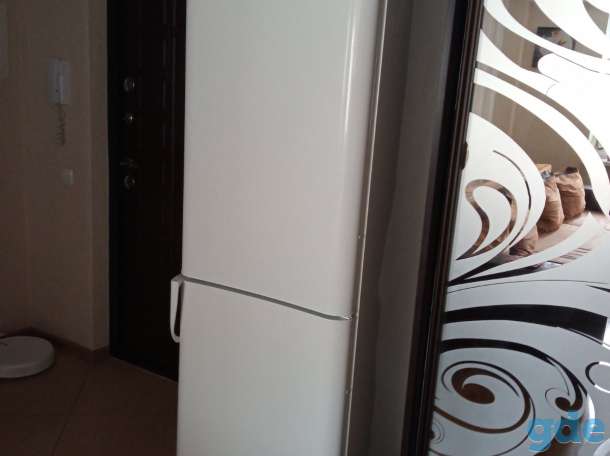 Холодильник Indesit C 240 G продам, фотография 4