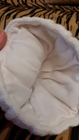 Шапка белая со стразами на 4-6лет, б.у, вязанная, фотография 2