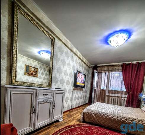 1 к.кв.на часы,сутки возле Комаровского рынка., Куйбышева-46, фотография 1