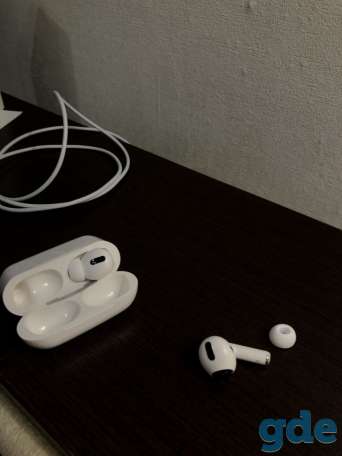 Наушники Apple AirPods Pro, фотография 2