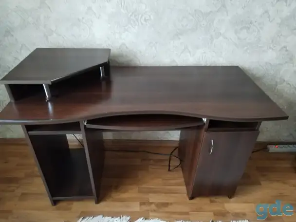 Продам стол компьютерный, фотография 1