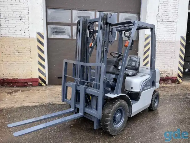 Японский вилочный дизельный погрузчик NISSAN YL02A20, фотография 1
