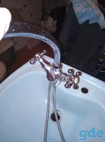 Унитазы с бочками  умывальники сместители, фотография 8