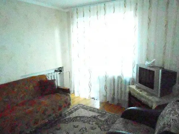 Продажа 3-х комнатной квартиры, фотография 9