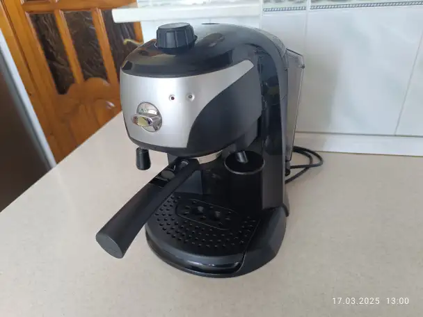 Кофемашина DeLonghi EC-220.CD с капучинатором, фотография 1