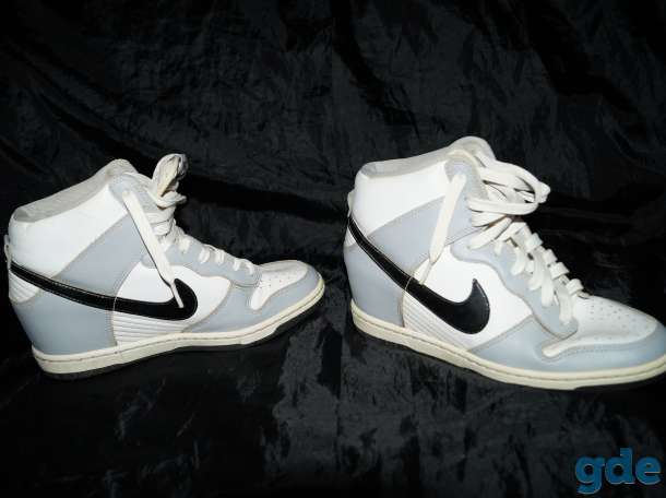 Кроссовки женские NIKE, фотография 3