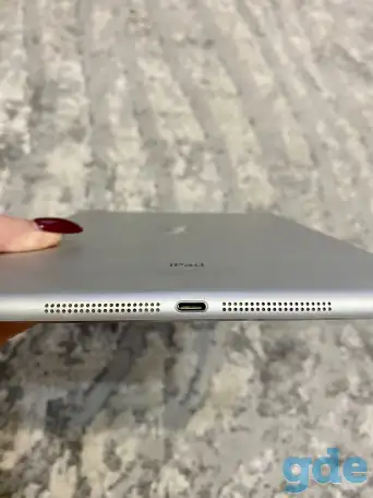 Планшет Apple iPad Air, фотография 4