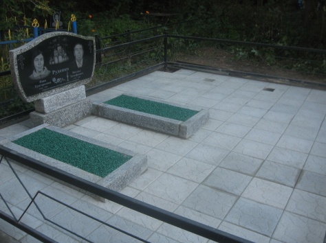 Памятники, ограды, плитка, цветной щебень в Могилеве, фотография 1