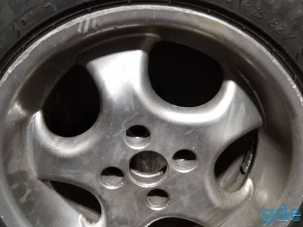 продажа шин для автомобиля, фотография 1
