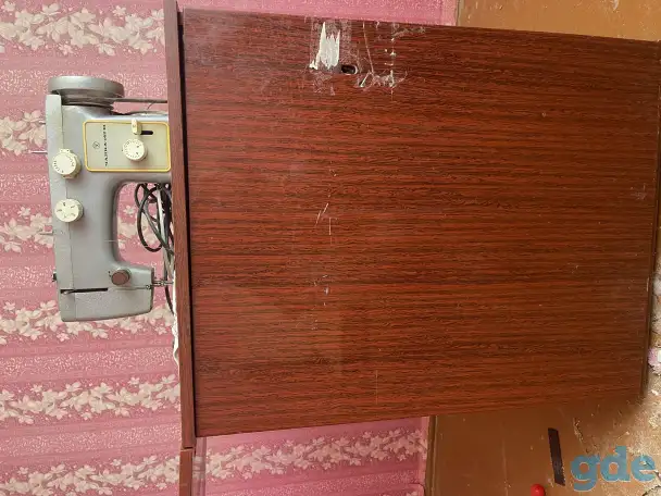 Продам швейную машинку ножную механическую б/у. Недорого, фотография 3