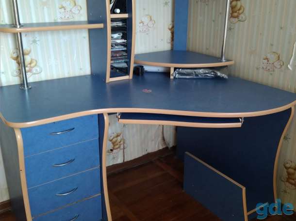Продам СРОЧНО стол компьютерный, фотография 1