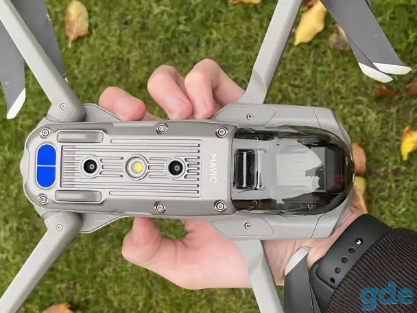 КВАДРОКОПТЕР DJI MAVIC AIR 2 FLY MORE COMBO, фотография 3