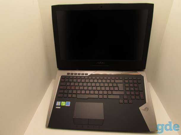 ASUS G752VY-GC110T, фотография 1