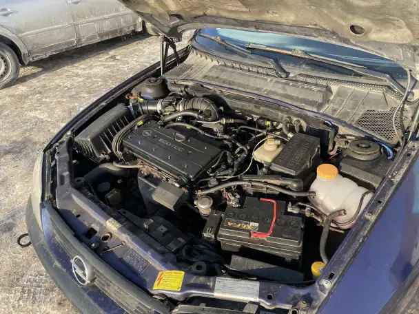 Автомобиль Opel Vectra B универсал 2.0 бензин, фотография 8