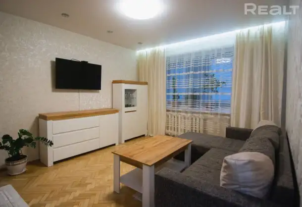Командированным, ул. Ленина 174, фотография 5