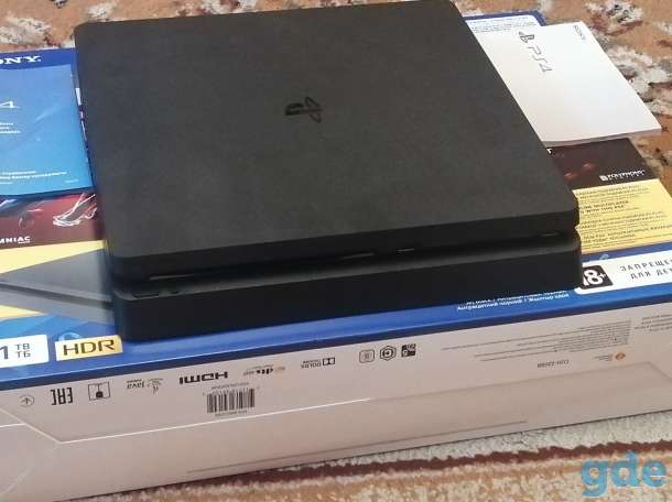 PlayStation 4 1TB, фотография 3