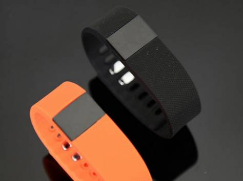 Фитнес-браслет FitBit - быть спортивным снова модно, фотография 2