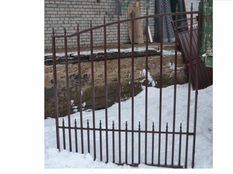 Сварные ворота из трубы с декоративными элементами, фотография 1