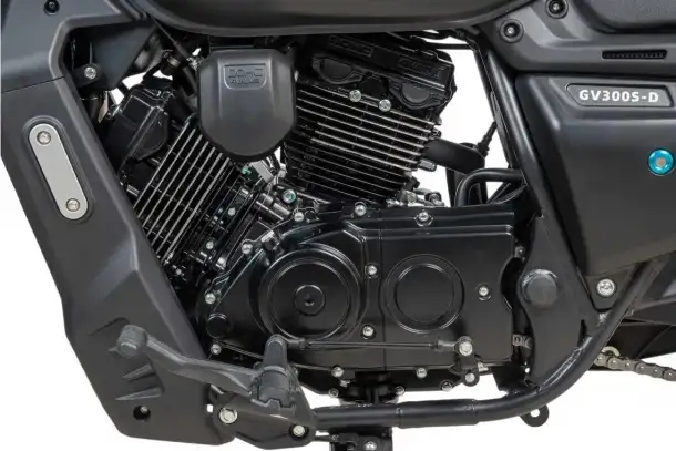 Мотоцикл Hyosung GV300S-D, фотография 10
