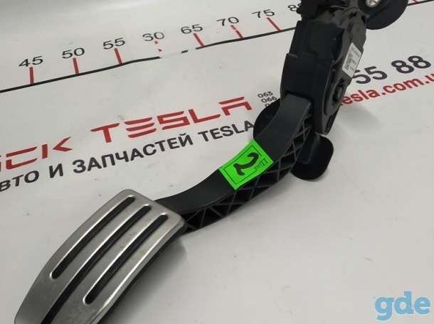 Зап. части для авто Tesla. Накладка педали акселератора (алюминевая) OPTION Tesla model X S RESTA, фотография 3