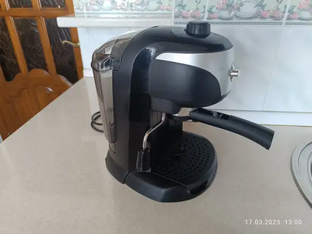 Кофемашина DeLonghi EC-220.CD с капучинатором, фотография 2