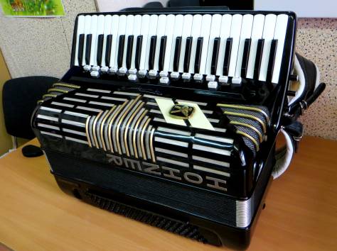 Аккордеон HOHNER Imperator 5s - пятиголосный, готово-выборный инструмент., фотография 1