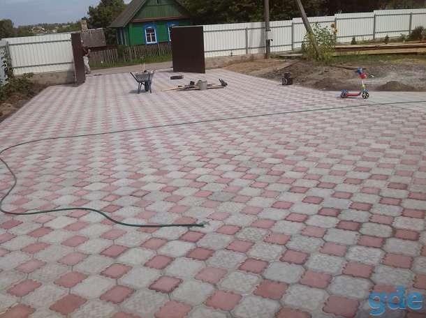 Укладка тротуарной плитки . Бордюрного камня ., фотография 7