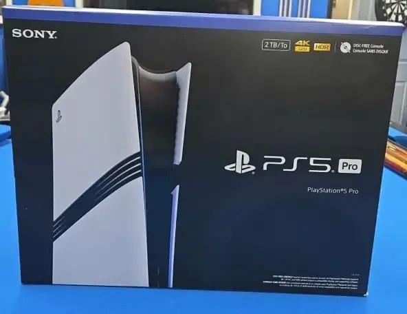 В продаже: Sony PlayStation 5 Pro (PS5 Pro) 2 ТБ  2 контроллера, фотография 1