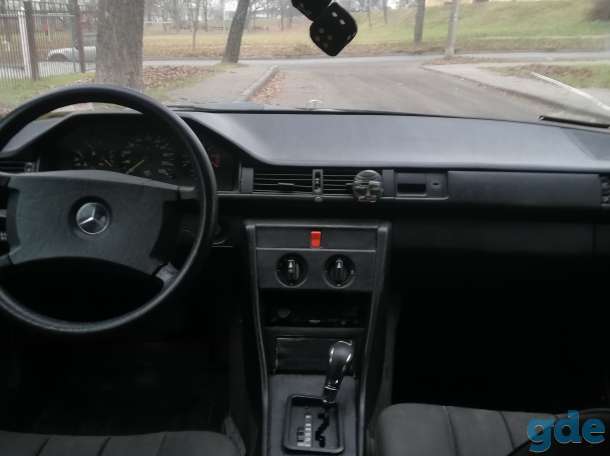 Продажа авто Mercedes-Benz E-Class, фотография 3