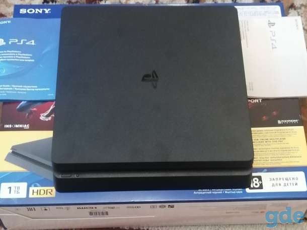 PlayStation 4 1TB, фотография 2
