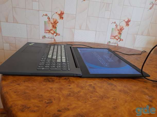 Ноутбук Lenovo IdeaPad 320-15IKB, фотография 2
