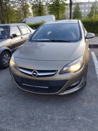 Opel Astra j, фотография 5