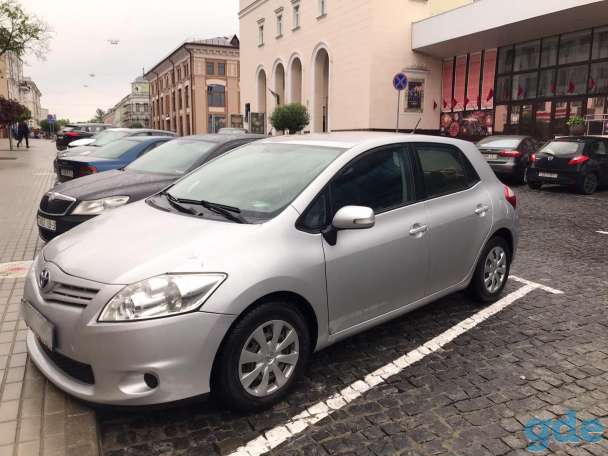 Автомобиль Toyota Auris, фотография 4