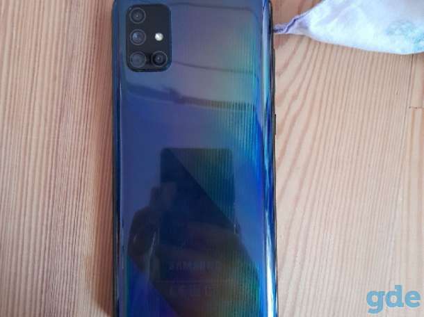 Продаю samsung galaxy a71 в отличном состоянии,на гарантии. Срочно, фотография 2