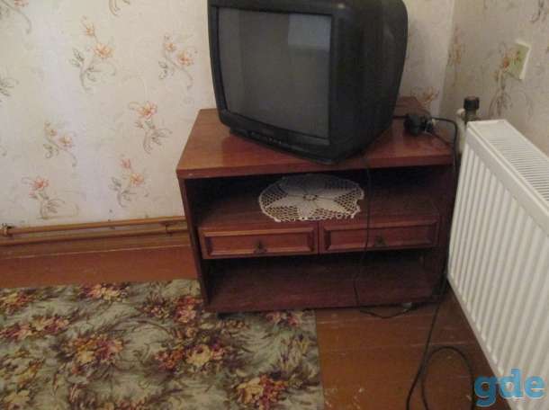 продам тумбу под телевизор, фотография 1